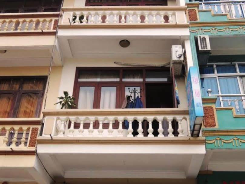 Van Nam Hotel Ha Long Exterior photo